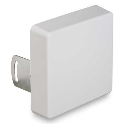 Антенна KROKS KP15-1700/2700 в фирменном салоне Триколора